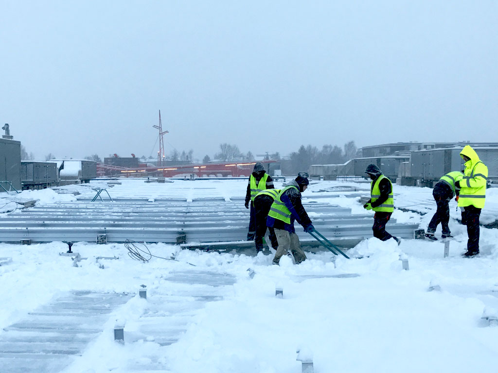 Photovoltaik Aufdach Montage Schnee