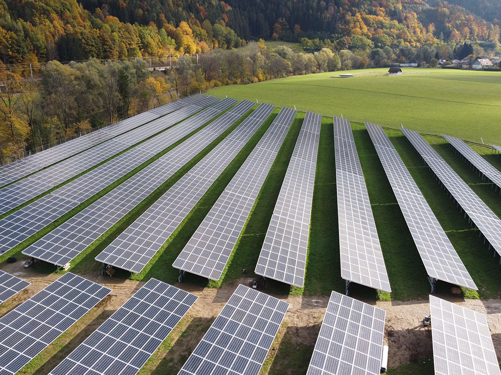 Photovoltaik Aufdach Oberösterreich 1400 kWp